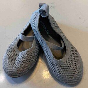 Nordstrom Gray Mary Jane Size 8(toddler)